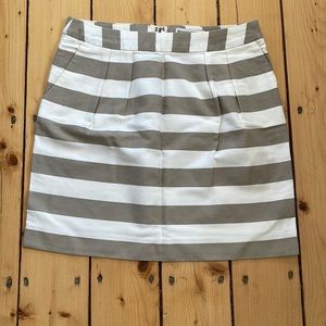 Banana republic white and tan skirt